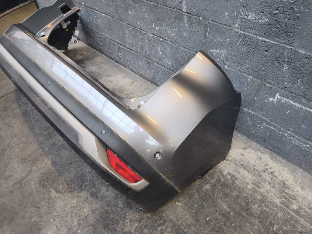 PARE CHOC ARRIERE RENAULT GRAND SCENIC - Vue 3